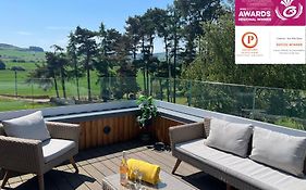 Luxury Lodge With Hot Tub At Lindores